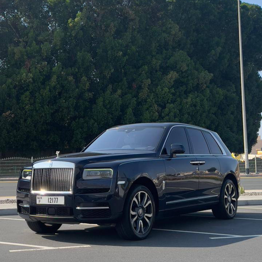 ROLL ROYCE CULLINAN BLACK