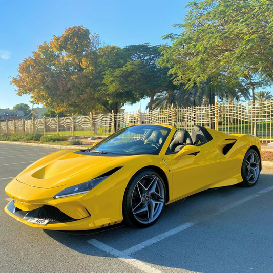 FERRARI F8 TRIBUTO SPIDER YELLOW