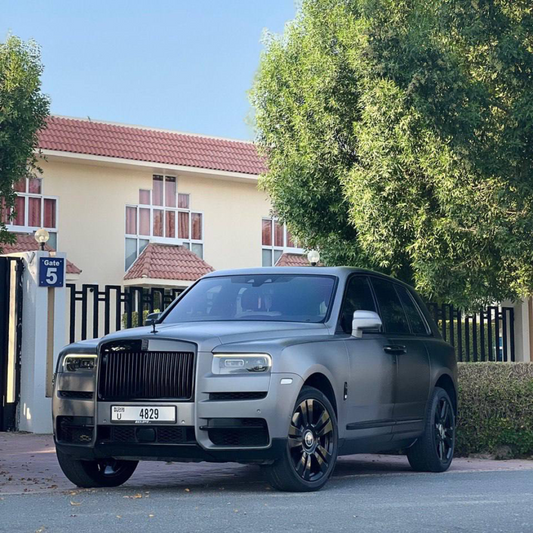 ROLLS ROYCE CULLINAN GREY-BLACK