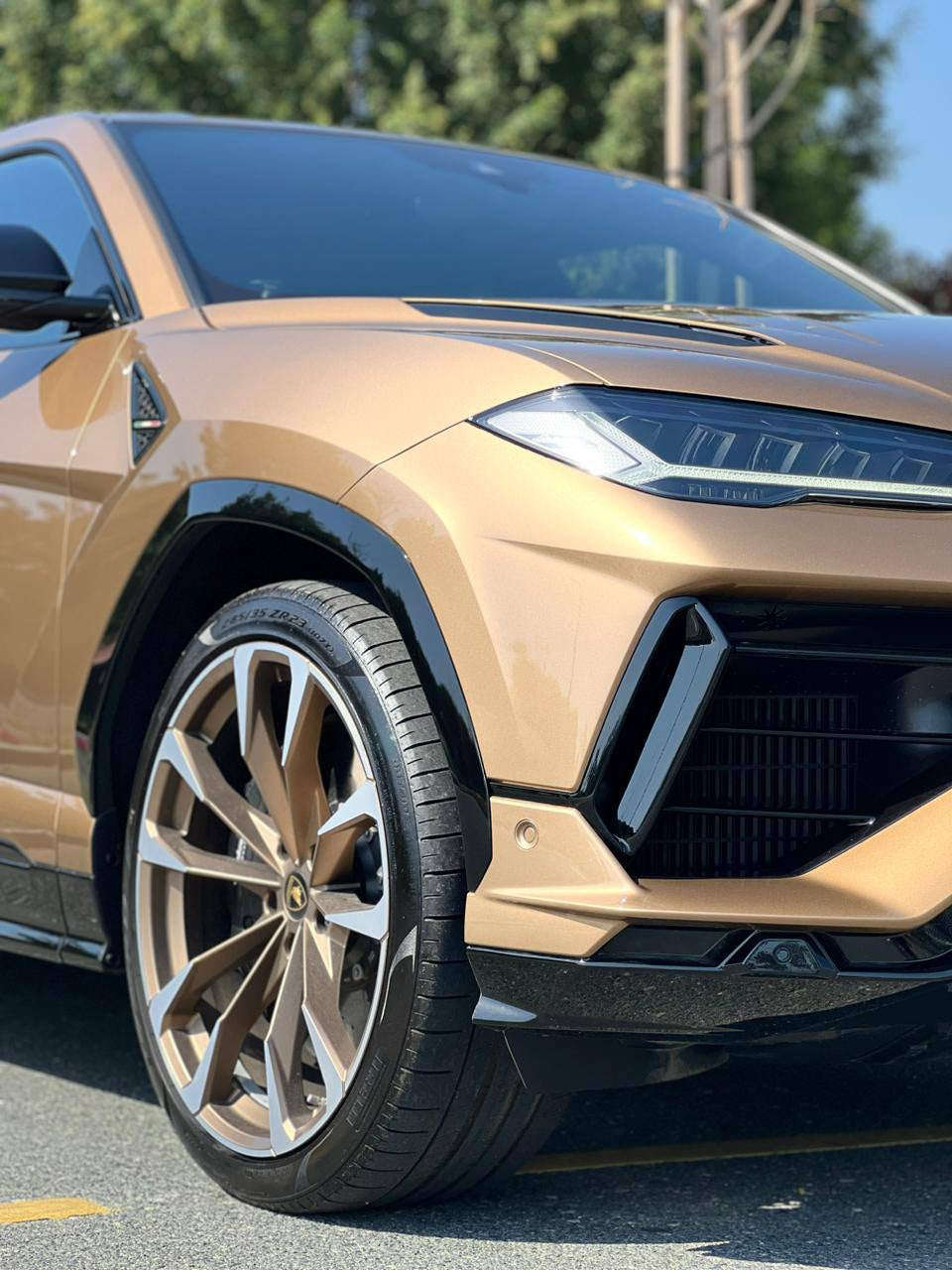 LAMBORGHINI URUS BROWN S