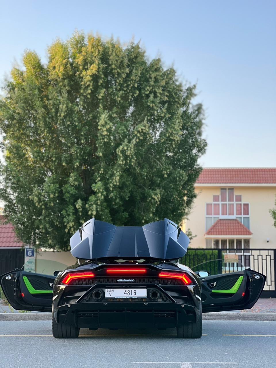 LAMBORGHINI HURACAN EVO CONVERTIBLE BLACK