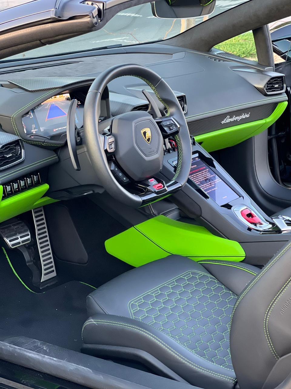 LAMBORGHINI HURACAN EVO CONVERTIBLE BLACK