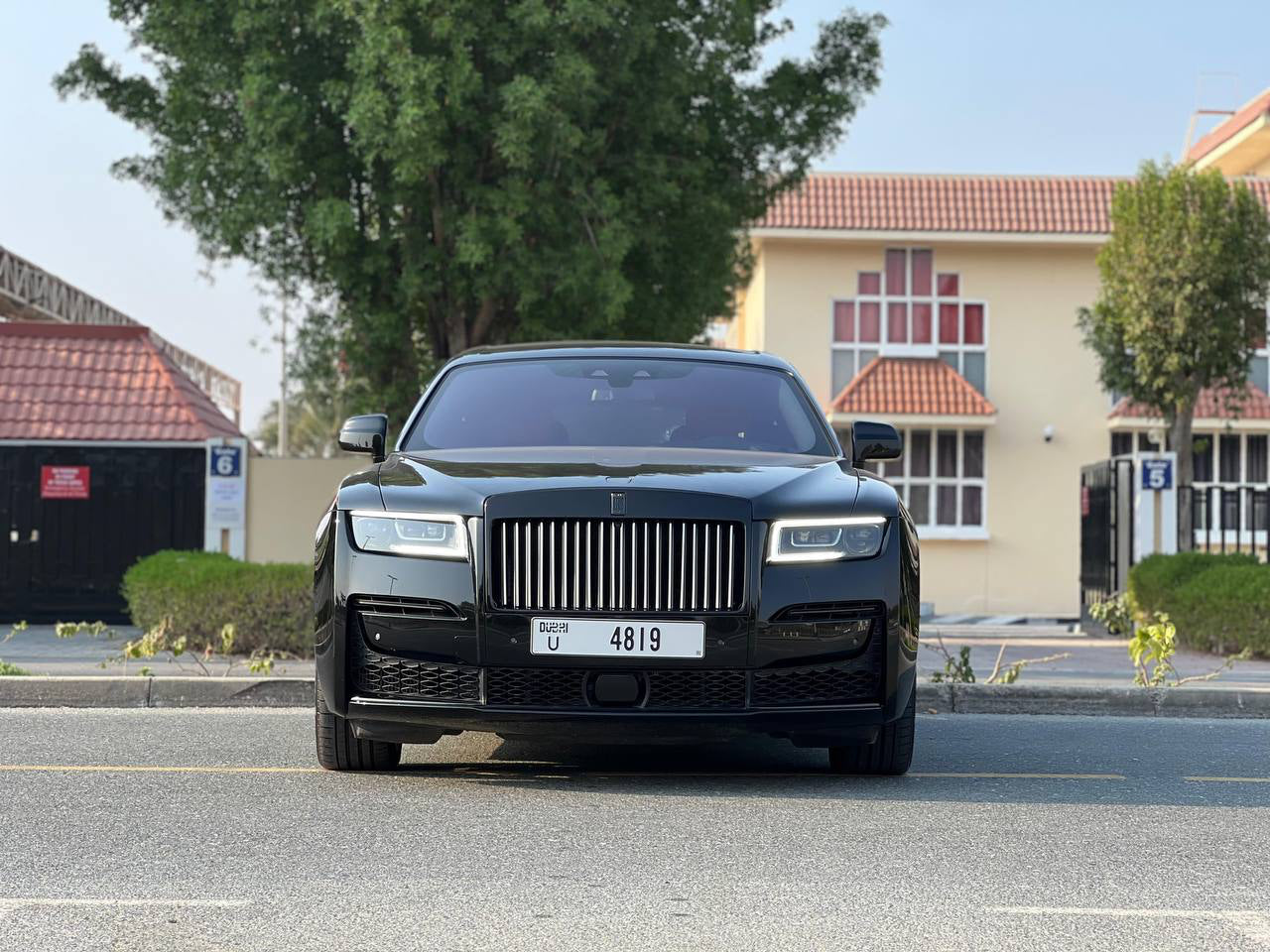 ROLL ROYCE GHOST LONG BLACK