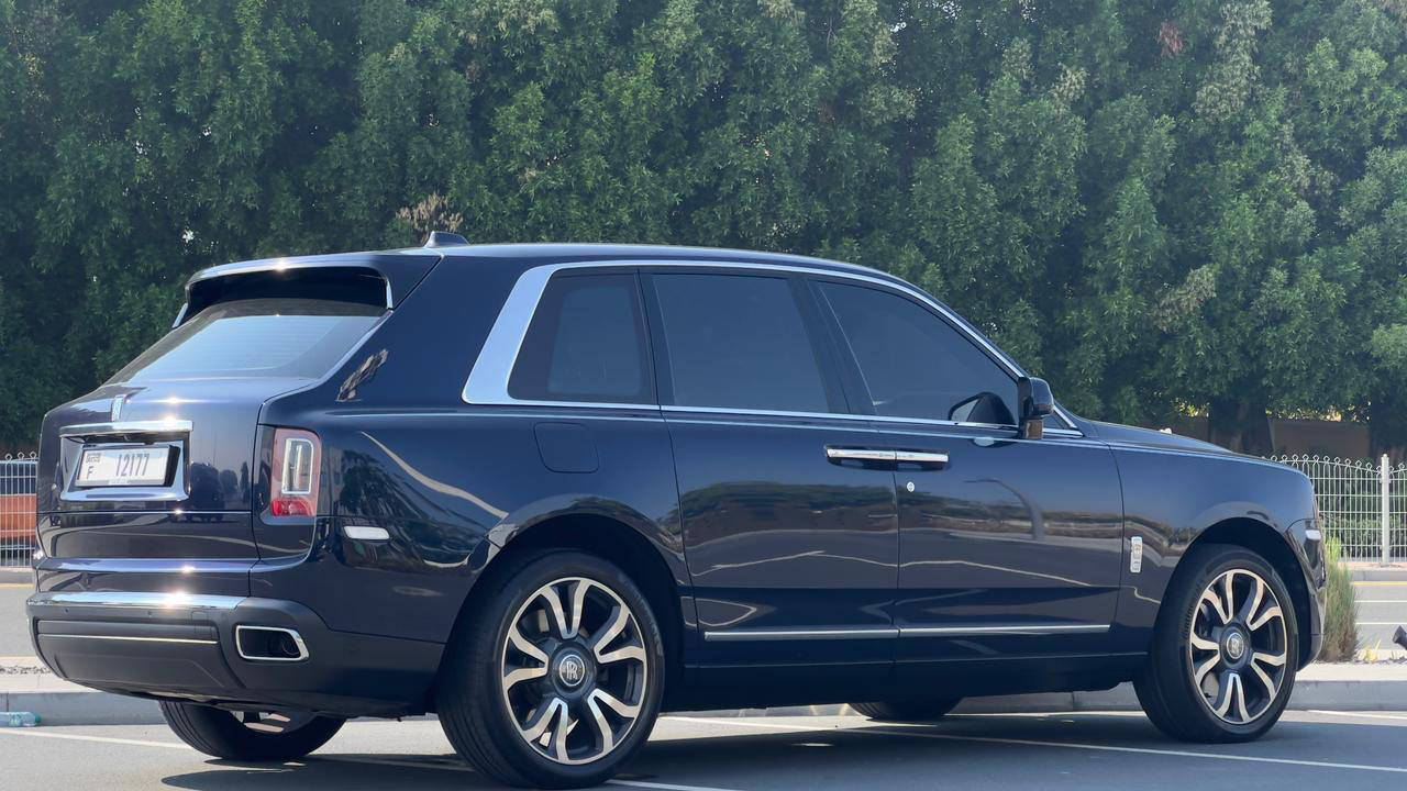 ROLL ROYCE CULLINAN BLACK