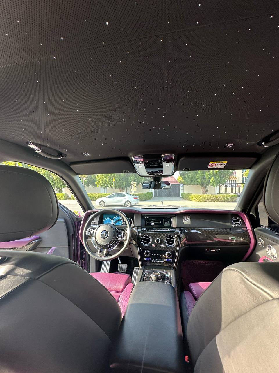 ROLLS ROYCE CULLINAN PURPLE