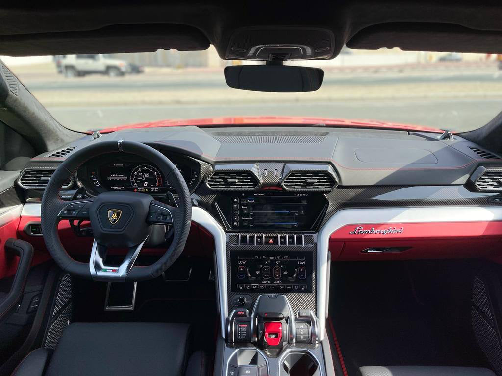LAMBORGHINI URUS RED