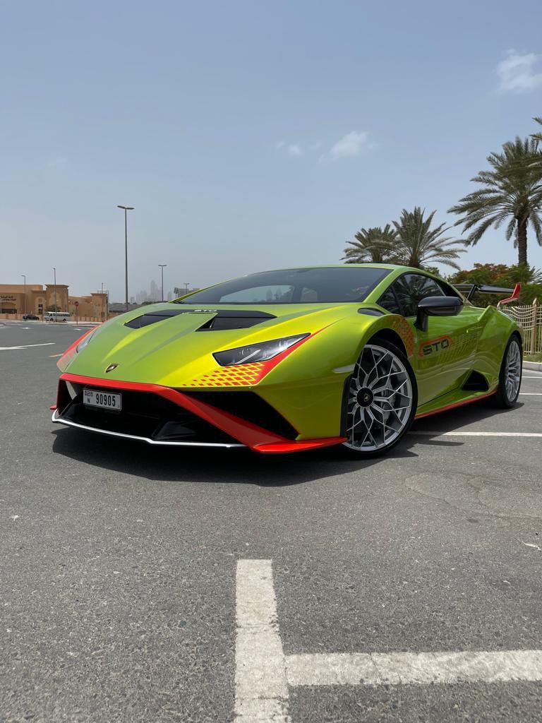 LAMBORGHINI HURACAN STO