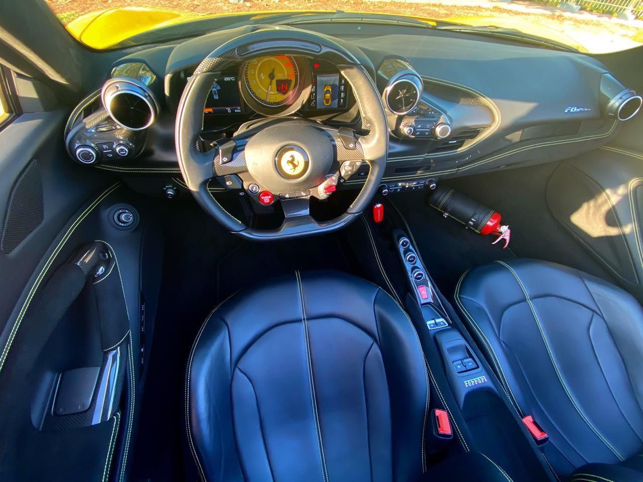 FERRARI F8 TRIBUTO SPIDER YELLOW