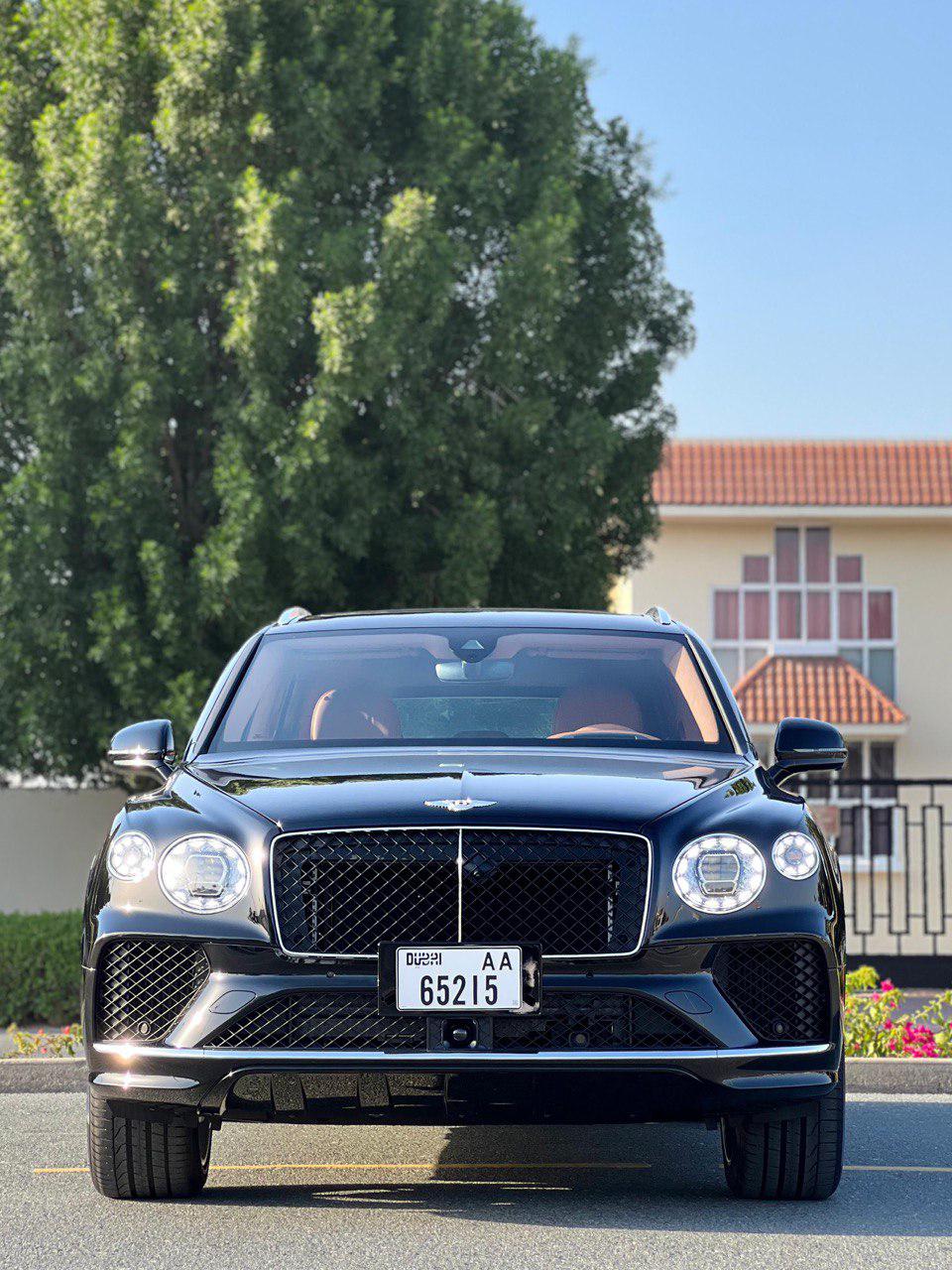 BENTLEY BENTAYGA BLACK