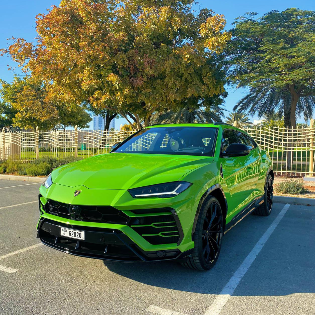 LAMBORGHINI URUS GREEN