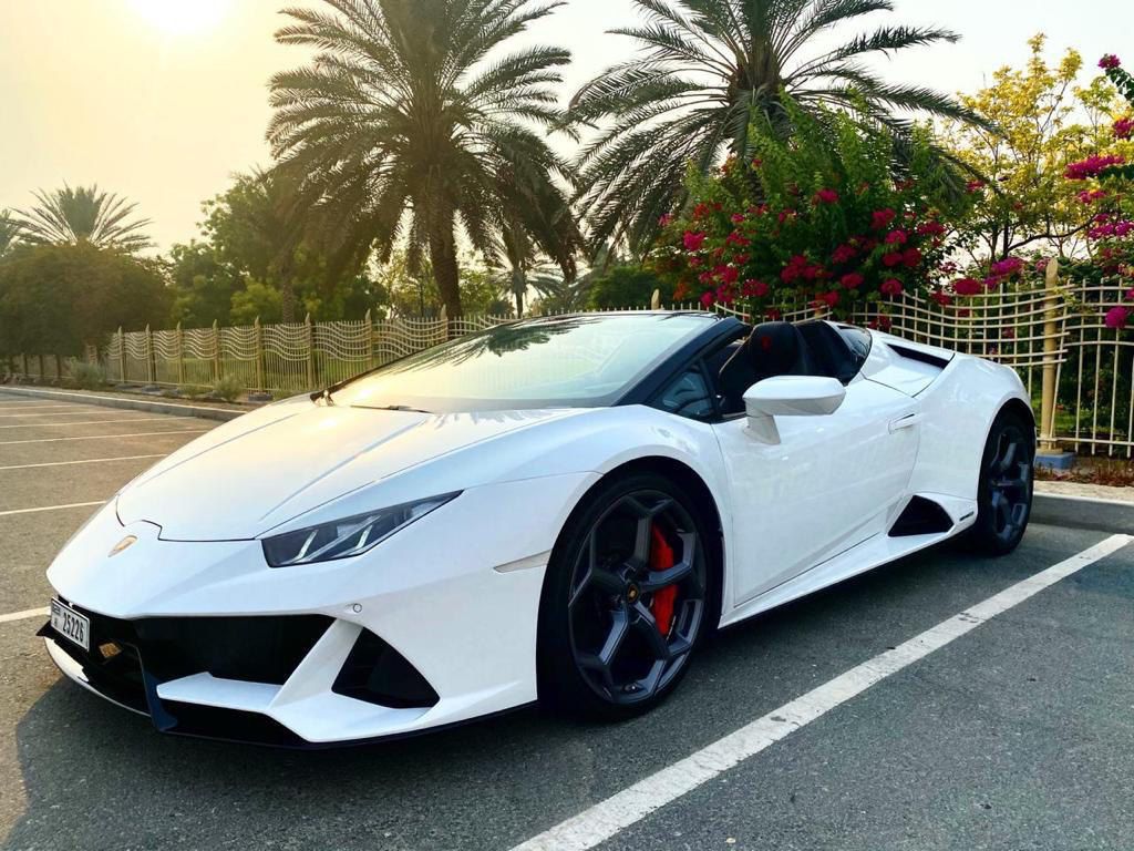 LAMBORGHINI HURACAN EVO CONVERTIBLE WHITE