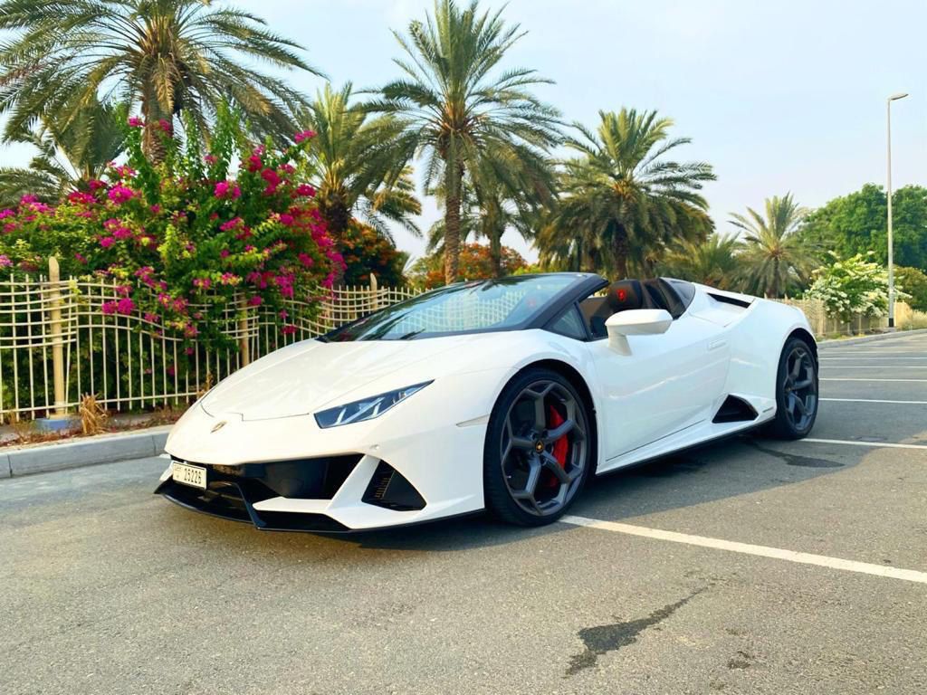 LAMBORGHINI HURACAN EVO CONVERTIBLE WHITE